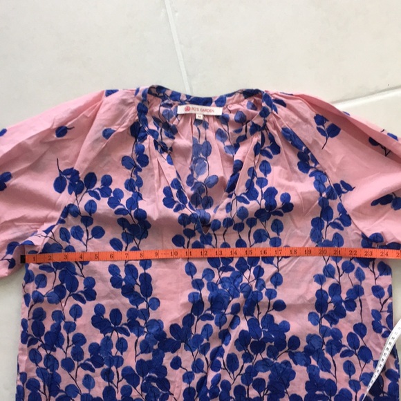 Tuckernuck Ro’s Garden Marcia top in pink and blue block print M - L - Picture 8 of 15